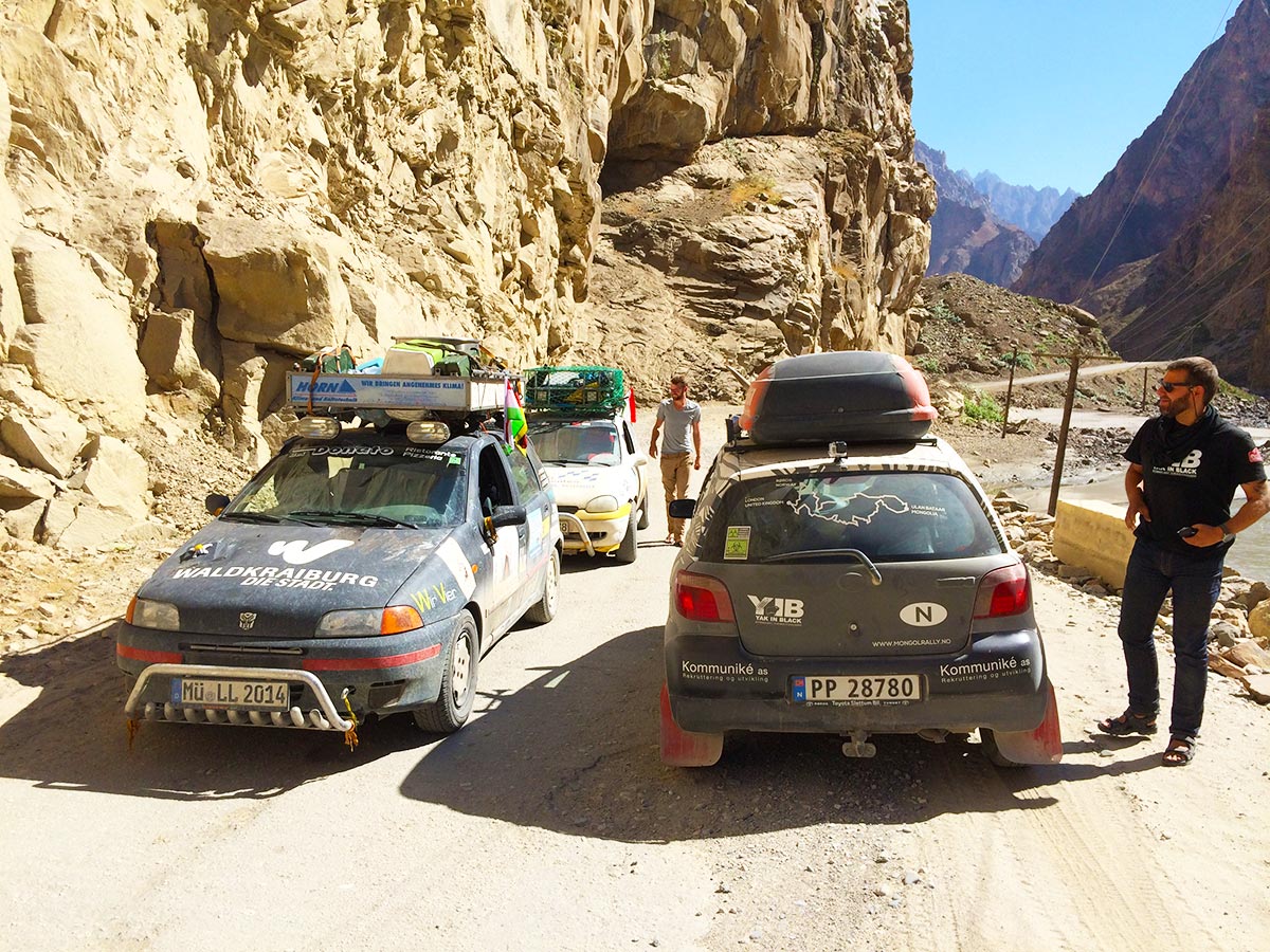 Teams from the Tajik Rally